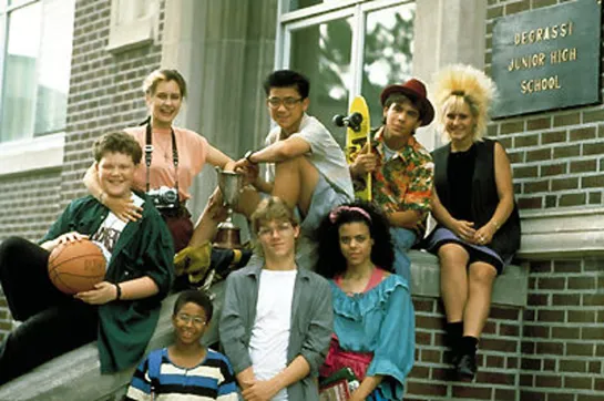 Подростки с улицы Деграсси / Degrassi Junior High (1987–1989) сезон 3 серия 1 - Cant Live With Em Part 1