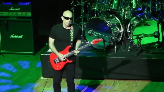 Joe Satriani - Super funky Badass-es (Live In Orpheum Theater, Los Angeles, 2018)