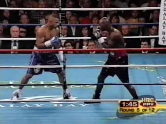 Roy Jones Jr vs Antonio Tarver (08-11-2003)