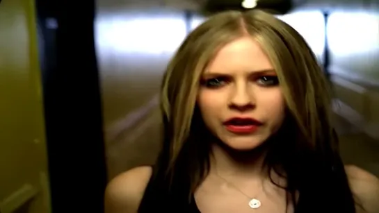 Avril Lavigne - Don't Tell Me