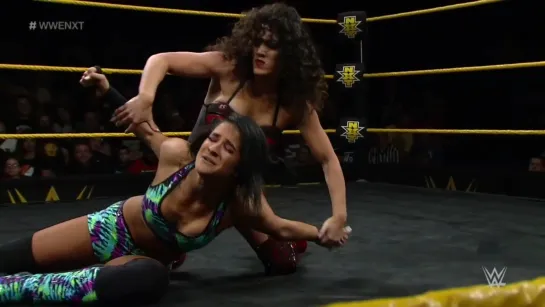 Dakota Kai vs Vanessa Borne