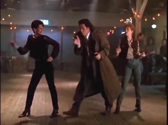 John Travolta Dance scene  • movie Michael 1996  • music: Aretha Franklin - Chain of Fools 1967