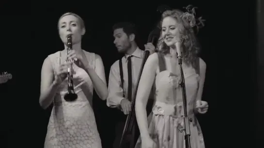 Tu Vuò Fa' L'Americano - Hetty and the Jazzato Band  • 2015