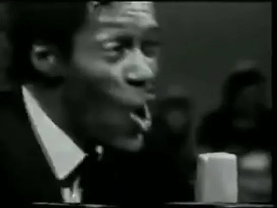 1958  Chuck Berry - Johnny B. Goode  (Live)