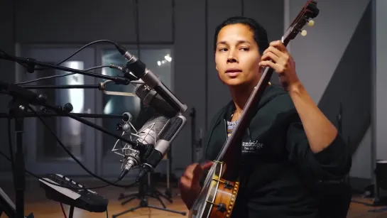 Rhiannon Giddens - Im On My Way (Official Video)  • 20-03-2019