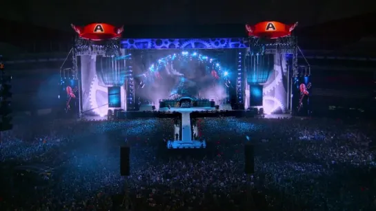 AC/DC - Thunderstruck  • 2009 December  LIVE at River Plate