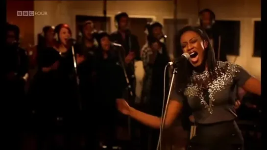 Twist and shout  • 2013 Beverley Knight live cover Beatles