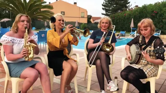 Greetings from Italy - JAZZ ME BLUES!  • 2019  Gunhild, Nanna, Petronella Linnea Carling