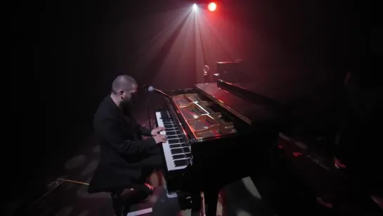 Ibrahim Maalouf - Red & Black Light (Live au Zénith Nantes Métropole, 2016)