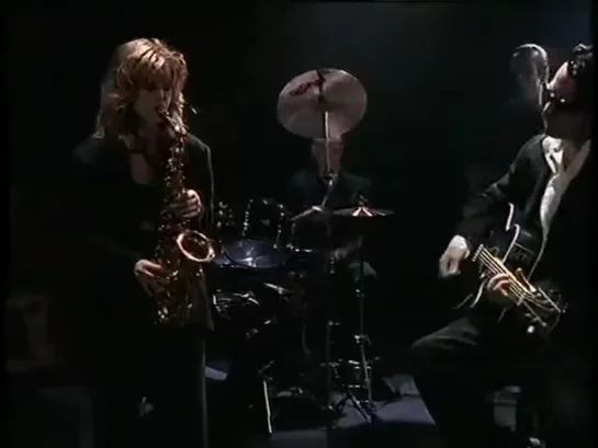 1989.  Candy Dulfer & Dave Stewart - Lily Was Here (Original Music Video)