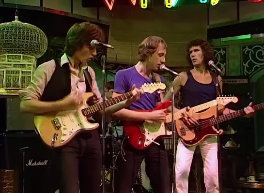 Dire Straits - Down To The Waterline  • 1978 very early TV performance live on ITVs Whats On 22nd June 1978