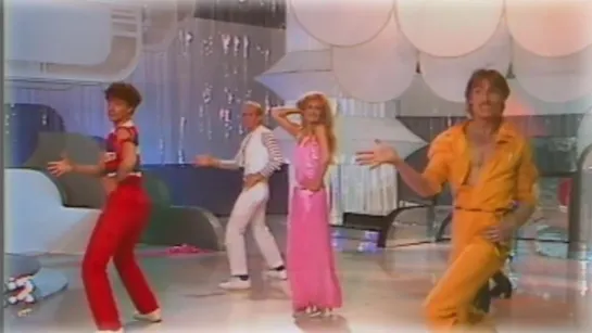 Dalida - Laissez-moi danser (Monday, Tuesday)  • 1979 T. Cutugno -  P. Delanoë - C. Millellono