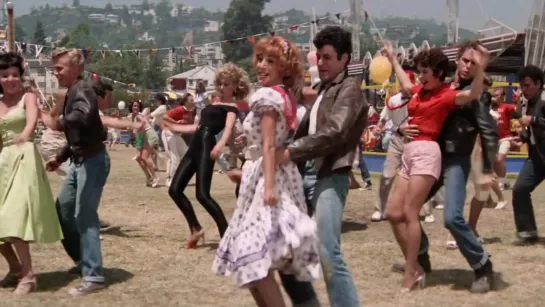 GREASE - WE GO TOGETHER (John Travolta  Olivia Newton John)  • 1978 HD