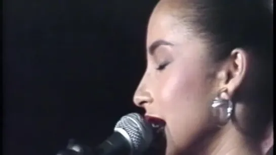 Sade - Smooth Operator  • 1984  Live Montreux Jazz Festival (Remastered)