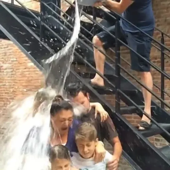 Бренди Бубле с семьёй-2 #IceBucketChallenge