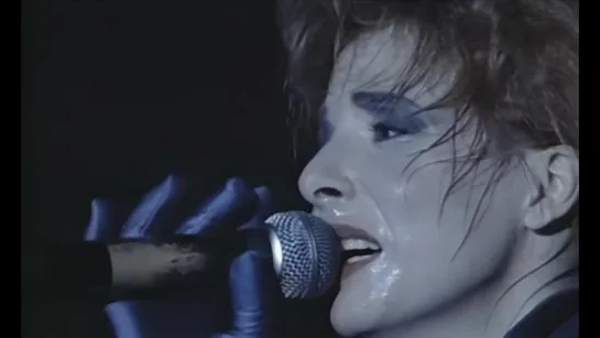 Mylene Farmer ✞ En Concert - Le Film (LᴀsᴇʀDɪsᴄ-ʀɪᴘ) (1989)