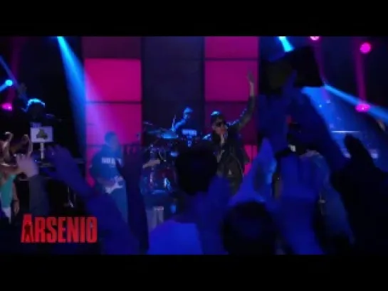 August Alsina Performs A Medley Of 'Make It Home' & 'I Luv This'