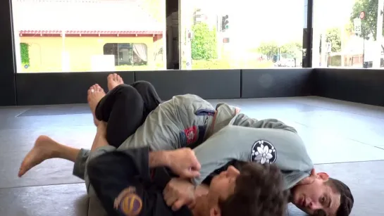 Caio Terra - 3 LEG SUPER HOOK SWEEP TO THE MOUNT (LAPEL KNEE SLIDE COUNTER)