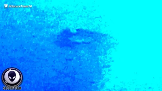 SEE IT Spying Alien Ship Caught Hiding In Clouds Over Memphis!