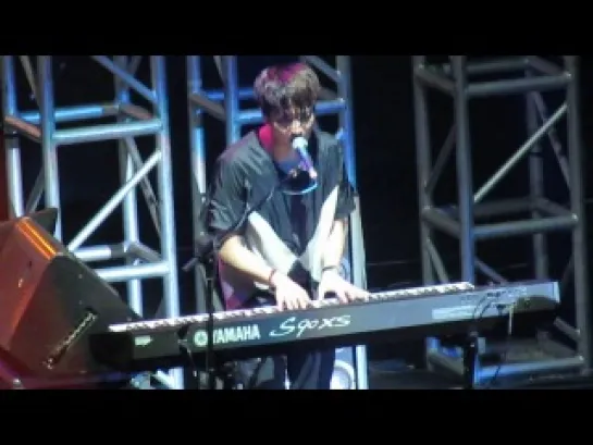 [FanCam] CNBLUE - These day ( Blue Moon в Гуанчжоу 07/09/2013)