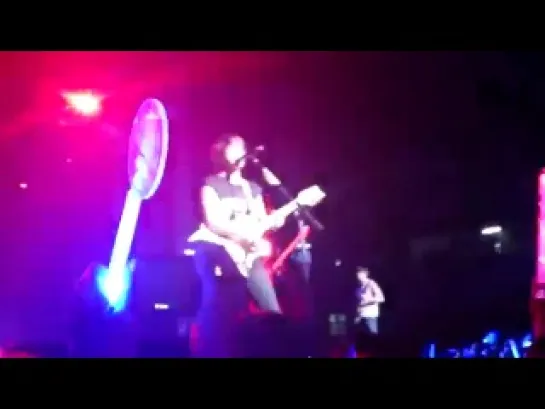 [FanCam] CNBLUE - Wake up 24/08/2013