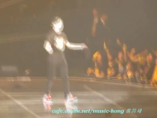 [FANCAM] 130714 FREEDOM Arena Tour 2013 in Saitama - Like Birds