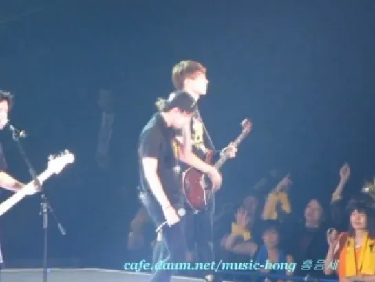 [FANCAM] 130714 FREEDOM Arena Tour 2013 in Saitama - LIFE