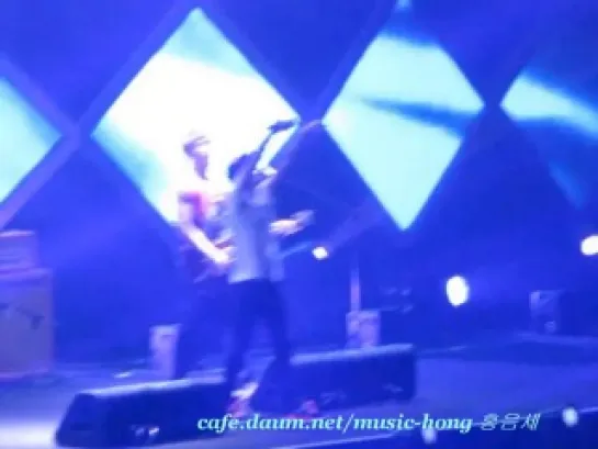 [FANCAM] FREEDOM Arena Tour 2013 in Saitama - Revolution