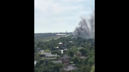 Пожар в частном секторе рядом с Суворовским 19.5.2018 Ростов-на-Дону Главный