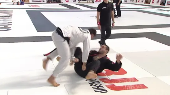 Helton Silva vs Eldar Rafigaev abs