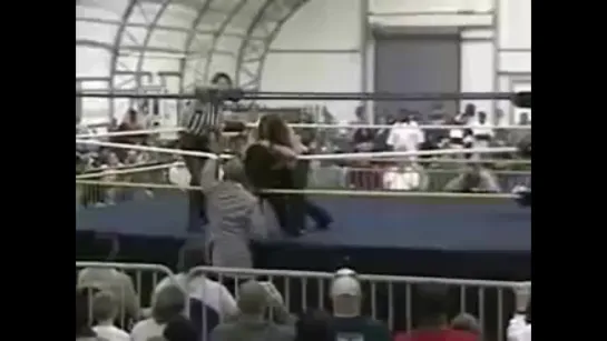 Angela vs Kylie Pierce (Sherri Martel as special ref)