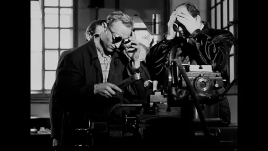 Science Closer to Life / Nauka blizej zycia (1951) dir. Andrzej Munk