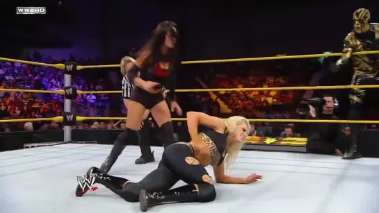 Aksana (w/Goldust) vs Maxine (w/Alicia Fox)