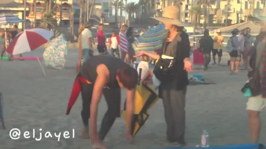 1920x1080 - FANCAM 20130918 Lee Minho Doing Pushups   Huntington Beach - YouTube - El Jay El