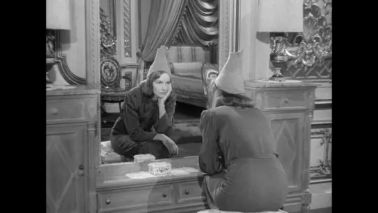 Ниночка / Ninotchka (Эрнст Любич / Ernst Lubitsch) [1939, США, комедия, мелодрама]