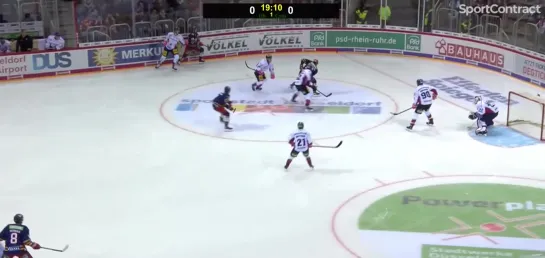 #16 Reid Gardiner (Dusseldorf) all shifts against Eisbaren Berlin