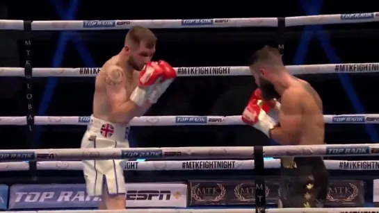 Jono Carroll VS Maxi Hughes