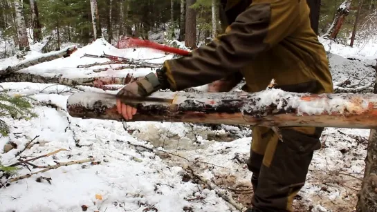 Работа с лучковой пилой _ Working With the Bucksaw