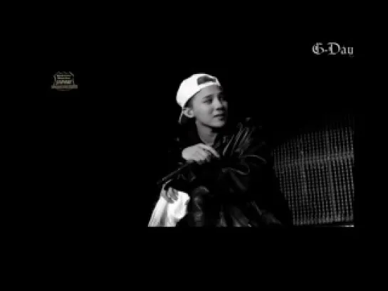 G-Dragon - подвернул лодыжку