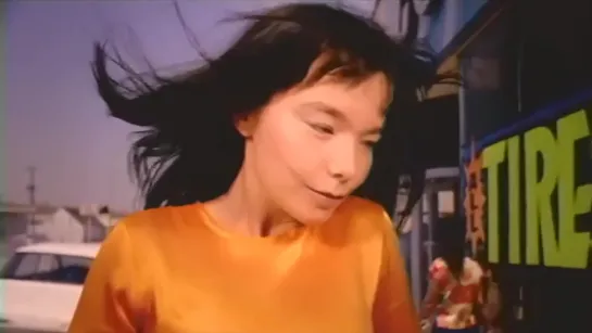 Björk - It's Oh So Quiet