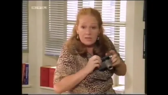 Sexy Szene aus der TV Serie Das Amt (2001)