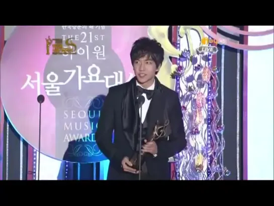 Lee Seung Gi Win High 1 Popularity Award Bonsang - 21st High 1 Seoul Music Awards.110119 [klP9iGK78oM]