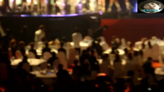 12.01.19 Seoul Music Awards Fancam 3 - Lee Seung Gi [QPmw_oRqBAQ]