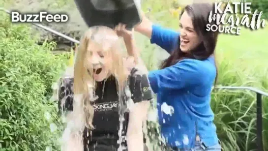 Кейти и Натали принимают участие во флешмобе «ALS Ice Bucket Challenge», 2014 (rus sub)