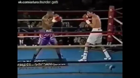 16 бой (08.01.1994) Arturo Gatti vs. Leon Bostic