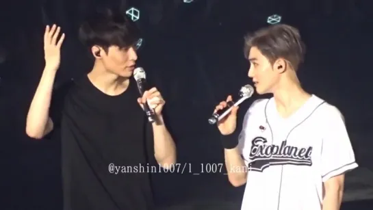 EXO'rDIUM SUHO & LAY focus