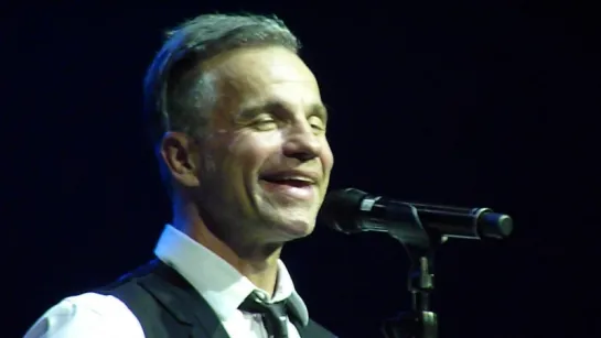 Bruno Pelletier. Увертюра к Notre Dame de Paris, Le temps de cathédrales, La fête des fous (09.06.2016, Москва, Крокус Сити холл