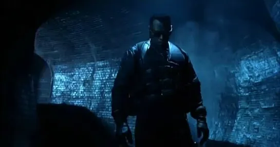 Blade II (2002) - Castellano