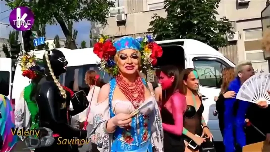 Проезжали педики на велосипедике...