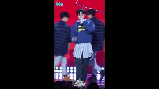 [PERF] 12.05.18 Music Core. YONG JUNHYUNG - 무슨 말이 필요해 (Go Away)